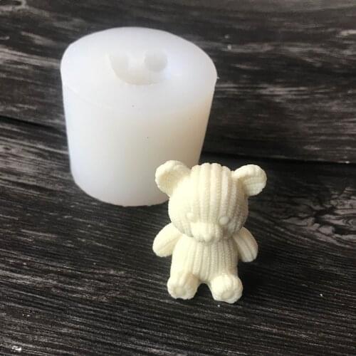 Three-dimensional bear silicone mold decoration mold silicone mould cake decoration accessories silicone mould resin