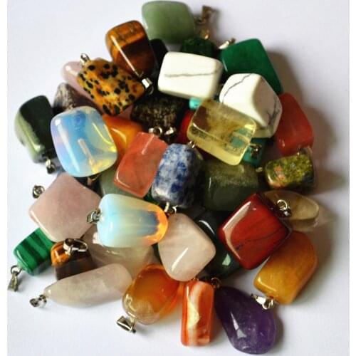 2021 Wholesale 50pcs/lot Selling Trendy Assorted Natural Stone Mixed Irregular Shape Pendants Charms Jewelry Free Shipping