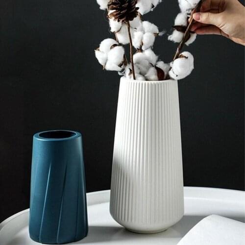Vase Flower Pot Imitation Ceramic Plastic Vase Home Garden Ceramic Mini Vase Classic Plant Simple Home Decoration Flower