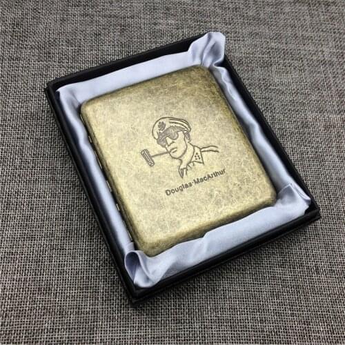 GPM01 MacArthur World War 2 Anniversary Cigarette Bronze Metal Cigarette Boxes for 20 Regular Smoking Accessories