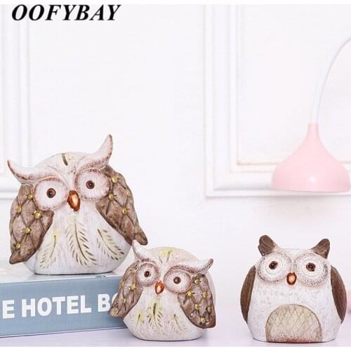 Nordic Resin Cute Cartoon Owl Craft Car Interior Ornaments Small Animal Statue Cake Decorating Tools Home Decoration Furnishings