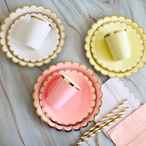 7 Inches Round Paper Plate Disposable Party Paper Plates For Birthday And Festival Decoration 8Pcs 350gsm Food Grade Paper