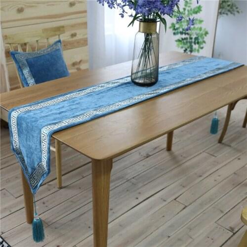 Luxury Chenille Table Flag With Crystal Tassel Tea Table Cloth TV Cabinet Dust Cover Bed Towel Wedding Party Decor Table Runner