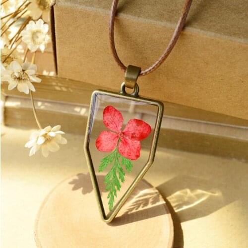 1PC Floating Lockets Pendant Real Dry Flower Necklace Resin Pendant Necklace Dried Flower Necklace for Women Gift