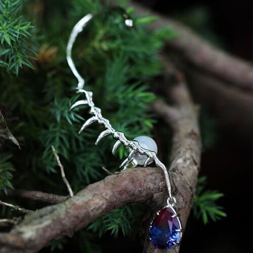 Original metal wind love gem Europe and the United States ins niche designer fish bone gem ear hanging irregular studs earrings