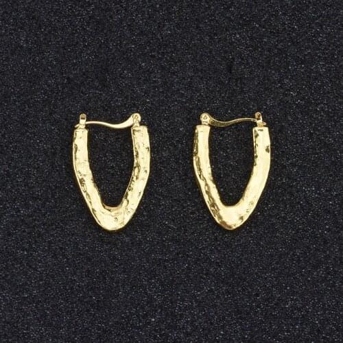 2020 Fashion Metal V Shape Drop Earrings New Design Matte Golden Dangle Drop Earrings Women Jewelry Girl Gifts Party Accessories