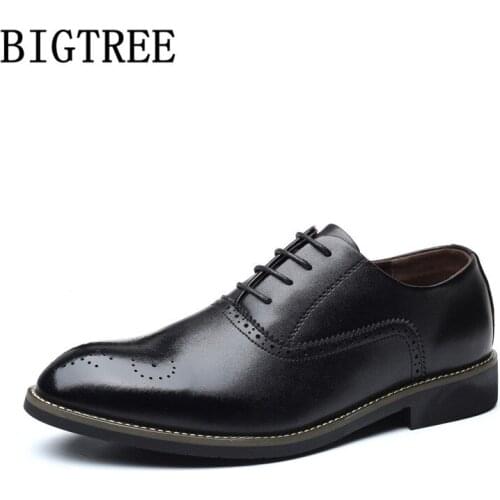 Brogue Shoes Men Formal Italian Brand Business Shoes Men Oxford Luxury Men Dress Shoes Leather Dress Zapatos De Hombre Casual