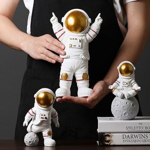 Astronaut Spaceman Creative Statue Car Decor Art Crafts Figurine Abstract Sculpture Home Office Desktop Decoration Ornament Gift