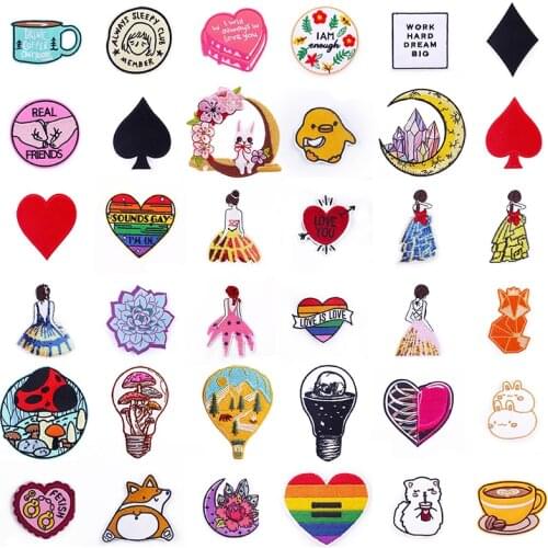 Cat Anmali Sickers Flowers Patch Embroidered Patches for Clothing Heart Parches Stripes Badges Iron on Patches for Clothes DIY