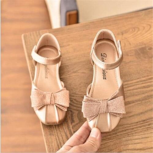 Childrens shoes 2020 spring new girls single shoes glittering bow princess shoes childrens dance shoes Baotou half sandals
