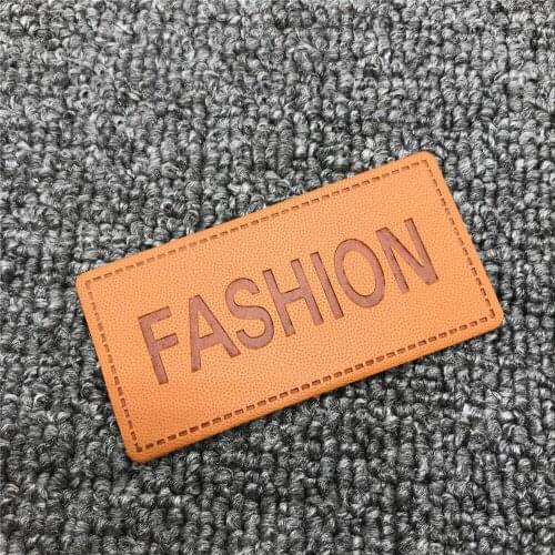 20x42mm Fashon Text Brown Leather Labels for Clothing Sewing Handmade Label for Clothes Leather Tags for Gift Hand Made Label