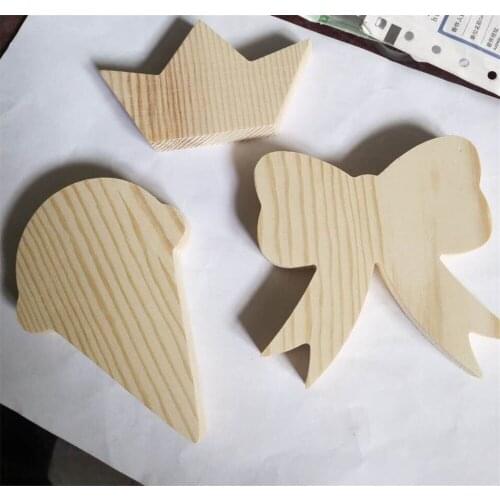 Carved Wood Craft Items Different Wooden Patterns Can Be Customized Any Shape Special Childrens Graffiti Toys Wood Decorations