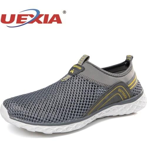 2021 Hollow Fashion Casual Men Shoes Women Lightweight Summer Breathable Outdoor Comfortable Footwear Male Ladies Walking Lovers