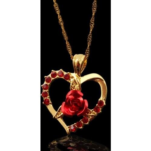 Fashion Red Rose Flower Pendant Necklace Love Heart Shaped Necklace Romantic Valentine Gifts Women Jewelry Beauty Gold Color