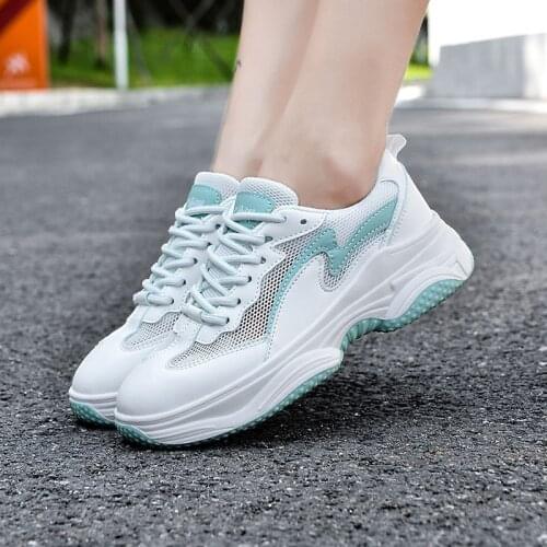 2021 New Fashion Women White Casual Walking Platform Shoes Ladies Trainers Designer Breathable Chunky Sneakers Zapatos De Mujer