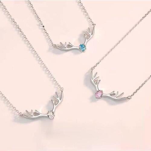 Womens Fashion Personality Elk Blue Color Crystal Necklace Sweet Romantic Jewelry Tourism Wedding Souvenir Valentines Day Gift
