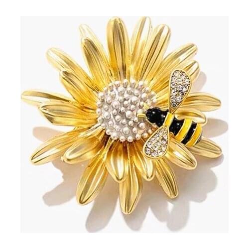 HOSENG Golden Chrysanthemum Bee Animal Vintage Enamel Brooch HS_942
