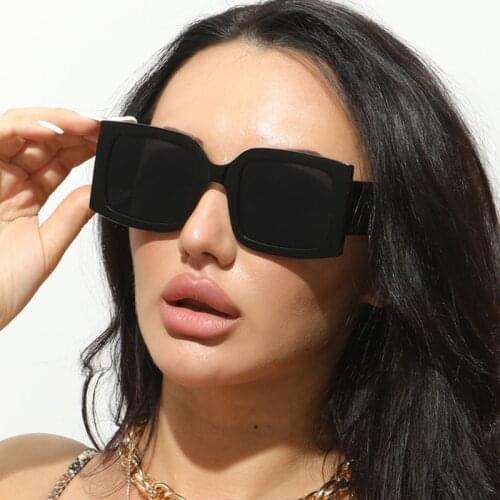 Green Square Shades For Women 2021 Luxury Brand Gradient Sunglasses Female Vintage Big Frame Glasses UV400 Oculos Feminino