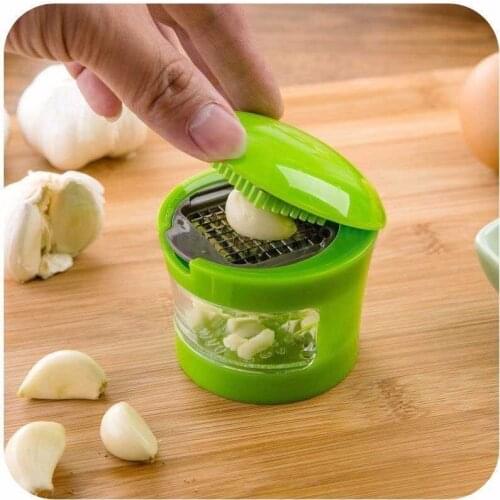 2019 Fashion 1pc Multi Kitchen Garlic Press Crusher Slicer Storage Kitchen Vegetable Tool Hot Sale