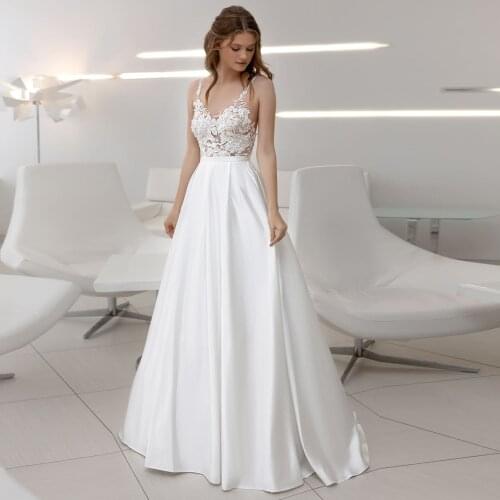 Sexy Spaghetti Straps V Neck Wedding Dresses See-through Lace Applique A-line Bridal Gown Robe De Mariag Open Back Custom Design