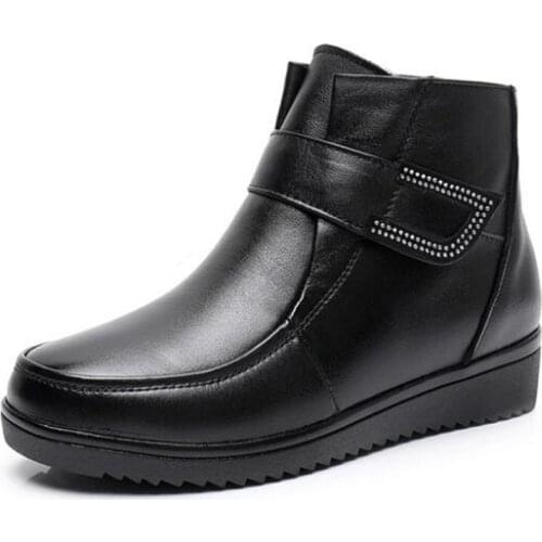 2021 Large Size Warm Boots Wool Genuine Leather Winter Snow Shoes Women Winter Boots Flat Non-slip Winter Shoes Fashion Boots