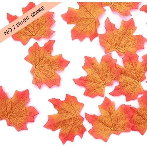 50Pcs/Set Artificial Maple Leaves Halloween Simulation Leaves Autumn Atmosphere Wedding Party Table Creative Decor Thanksgiving