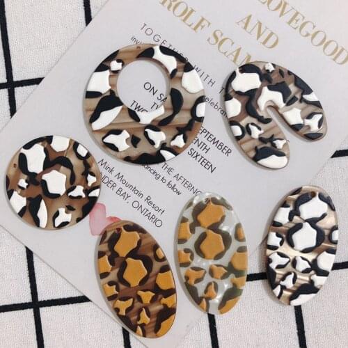 Free Shipping 10pcs Fashion Leopard Geometry Oval Round Jewelry Resin Charms DIY Ornament Accessories Necklace Earring Pendants