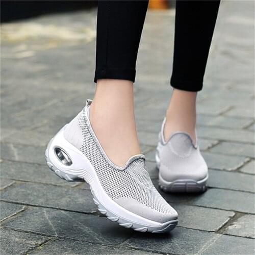 Women Shoes Chunky Sneakers Women White Shoes Breathable Casual Vulcanized Shoes Slip On Platform Sneakers Basket Femme Size 42