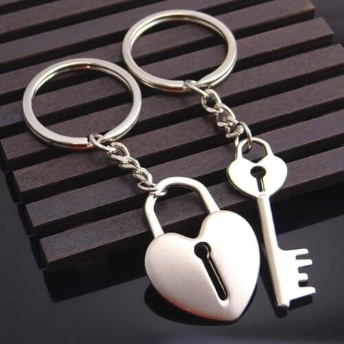 FREE SHIPPING by FEDEX 100pairs/lot 2019 Fashion Key And Lock Couple Keychains Metal Heart Keyrings for Lovers Gifts