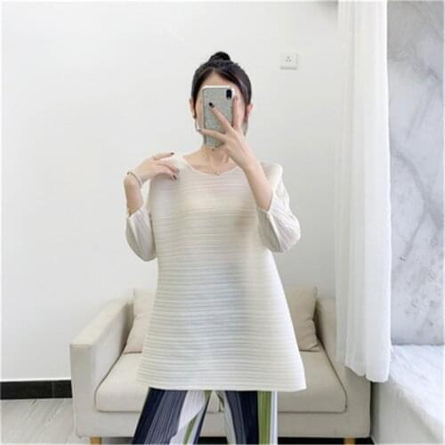 Miyake pleated solid color top three-quarter sleeve T-shirt spring and autumn round neck loose large size fashion casual women
