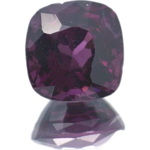 1,53 ct Spinel Cushion Cut