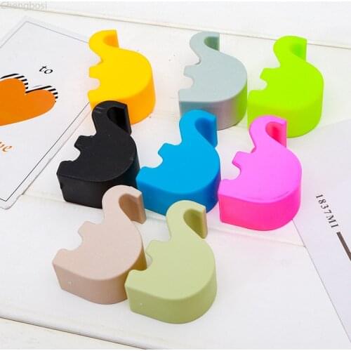 NEW Universal Mini Elephant Smart Phone Table Desk Mount Stand Phone Holder for Cell Mobile Phone Tablets Bracket Random Color
