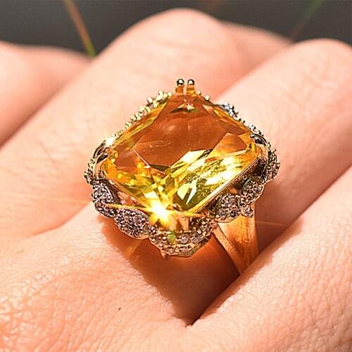 2021 Hot Big Shine Rectangle Champagne Zircon Rings For Women Trendy Gold Color Female Statement Jewelry Birthday Party Gifts