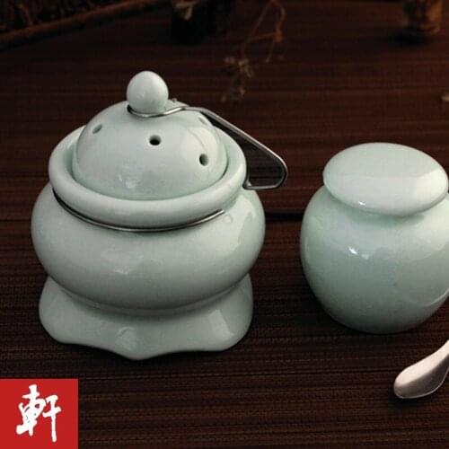 On-board electronic incense sandalwood fragrance aroma oil burner/Aloes Aloes powder incense road