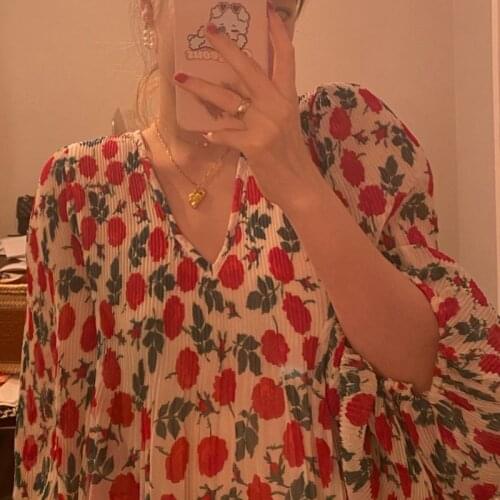 2021 Spring and Summer New Fashion V-neck Lantern Long-sleeved Floral Print Loose Wild Shirt Women