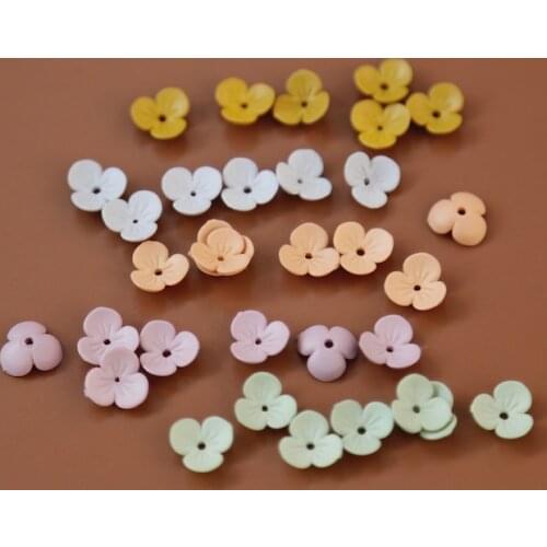 Three Petal Small Flower Retro Resin Bead Caps Japan DIY Hand Made Accessories Earrings Jewelry Material