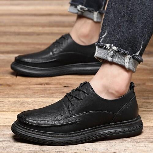 Mens Oxford Shoes lace up Top Quality Dress Shoes Men Flats Handmade Breathable Sneakers Fashion Men Leather Martin Shoes