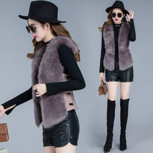 2021 Autumn Winter New Thick Warm Faux Fox Fur Vest Women Fashion V-Neck Short Fur Coat Female Fur Waistcoat Plus Size 4XL