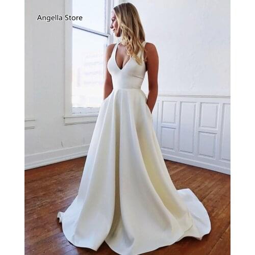 2021 Korean Simple Satin Wedding Dresses A Line Sexy Open Back Bow Boho Beach Bridal Gowns Sweep Train Long Bride Dress