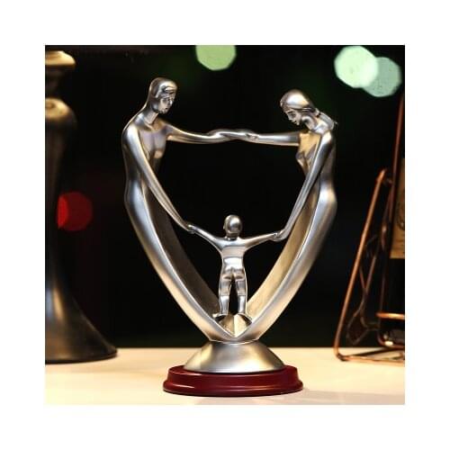 Wedding anniversary gifts creative wife anniversary family pieces of decorative crafts creative Valentines statues Home wedding