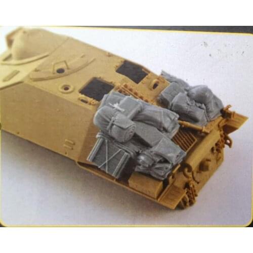 1:35 Resin Figure Model Kit Unassambled Unpainted B164 (NO TANK)