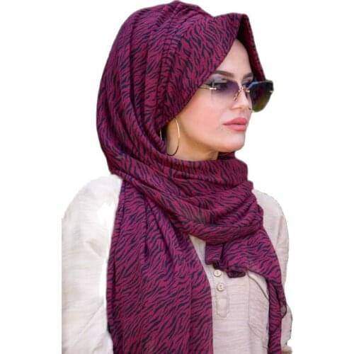 2021 New Season Turkey-India-Arab Islamic Muslim Headscarf Draped Flowy Hat Shawl Scarf Muslim Hijab Mixed Pattern Comfortable Use Does Not Sweat Luxury Fashion Elegant Design Cotton Chiffon Women Trend