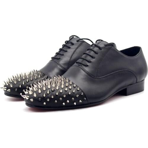 Fashion Hot 2018 Top Quality Spike Rivets Formal Business Shoes Flat heel Mens Dress Shoes