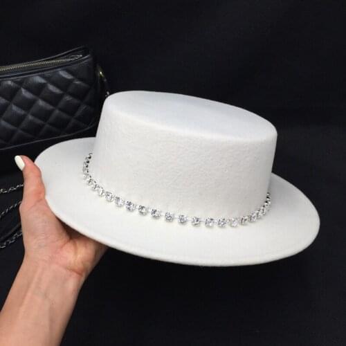 During the spring and autumn winter the new wool hat for women with ceiling short eaves diamond