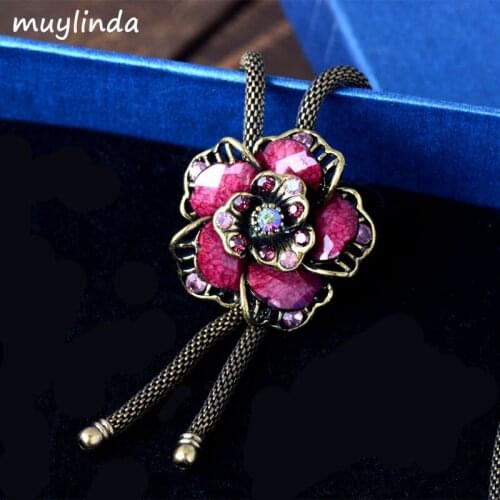 Retro Floral Flower Necklace Accessories Long Chain Antique Metal Sweater Necklace Jewelry For Women