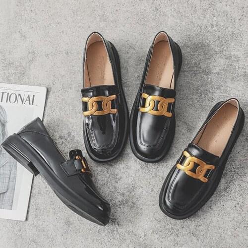 Matte/Japanned Leather Shoes Woman Autumn Flats Brand Chains Loafers Girls Oxfords Square Low Heels Moccasins Women Sneakers