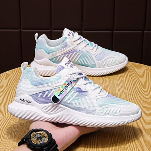 Mens Shoes 2021 New Breathable Running Shoes Gradual Change Ultra Light Male Shoes Thick-soled Men Athletic Shoes Sneakers