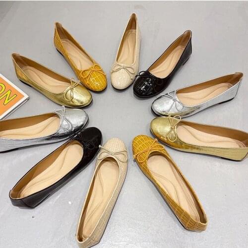 Spring/Autumn Womens Flat Shoes 2021 New Casual Shallow Womens Shoes Silver Shoes Ladies Shoes Round Toe Large Size 41 42 43