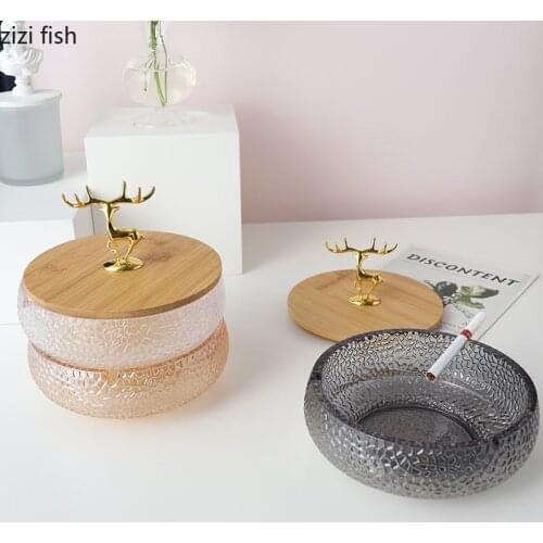 Creative Cute Ashtray Transparent Relief Glass Portable Ashtrays with Lids Office Desktop Decor Ash Tray Gifts for Boyfriend