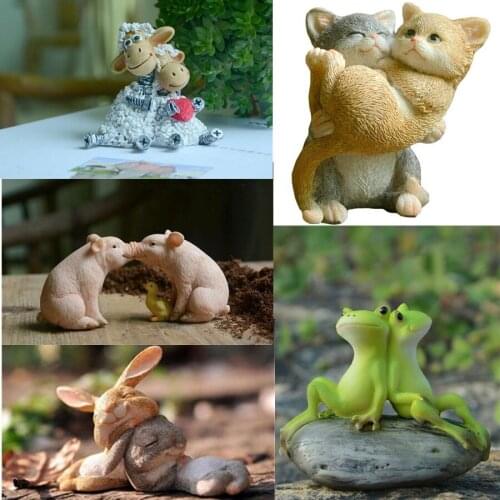 Valentines Day present Animal couple Creative personality landscaping ornaments resin animals rabbit pig cat frog sheep figures
